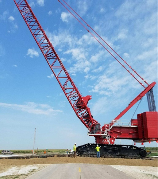 Red crawler crane