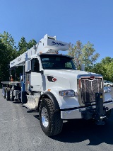 Crane truck