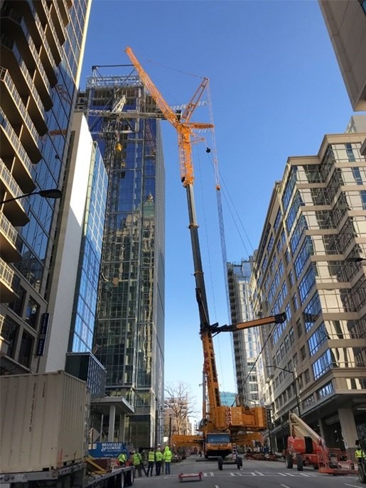 ALL Liebherr LTM on a city street