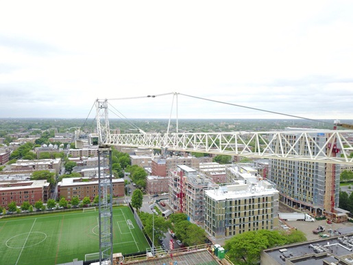 A Peiner SK 415-20 freestanding hammerhead crane at The University of Chicago