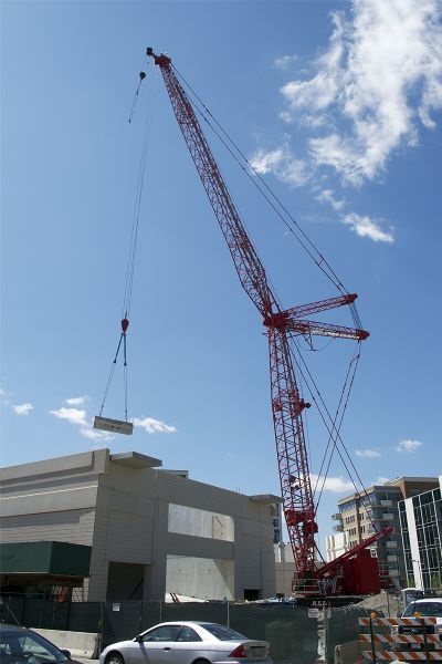 MLC300 Fits Into Chicago Job Site Other Crawlers Could Not Access